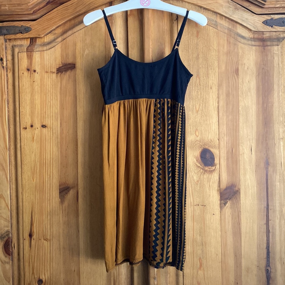 Collectible Designs Kauai Pareo Dress Made in Hawaii - Picture 3 of 12